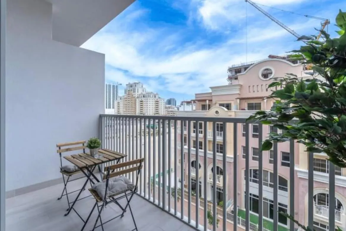 Apartment Jaw Dropping Studio In Luma21 Dubai United Arab Emirates