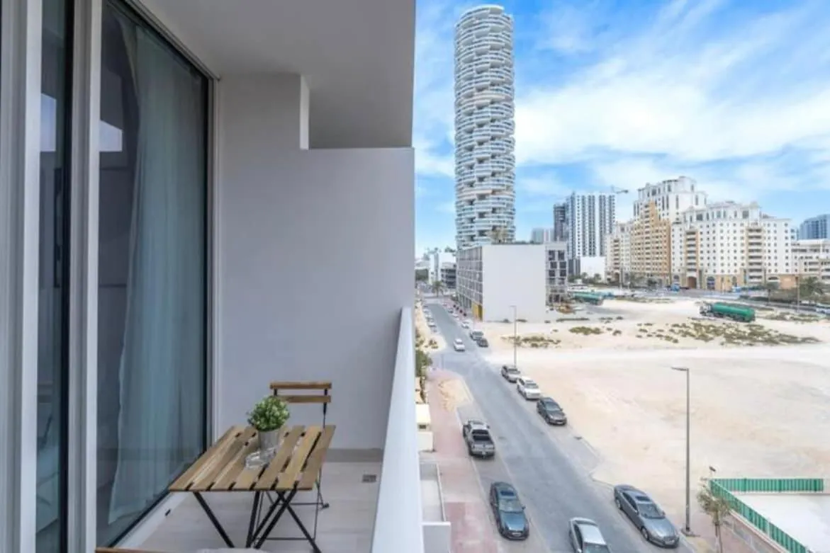 Jaw Dropping Studio In Luma21 Dubai